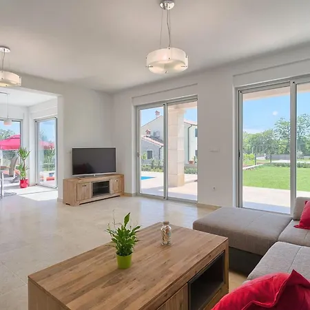 Anzela Holiday home Pula