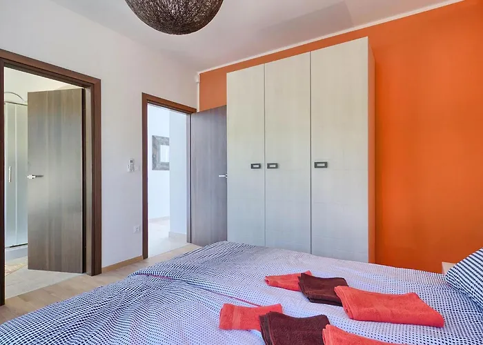 Anzela Будинок відпочинку Пула