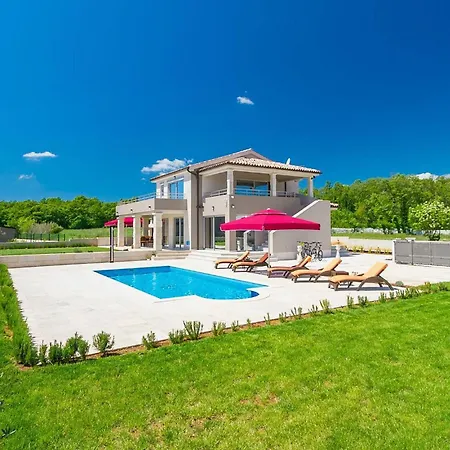 Holiday home Anzela Pula